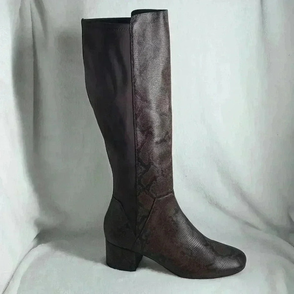 Donald pliner boots